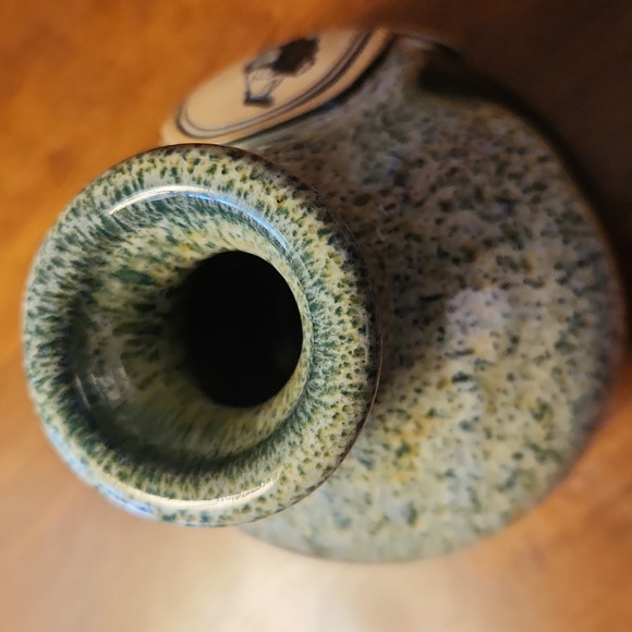 Deneen hand thrown pottery vase from original The Broken Egg Cafe - Picture 3 of 4